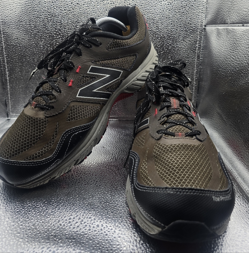 Men's 510 v4 Brown and Black  Athletic size 11.5